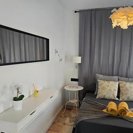 アパート Lhome *