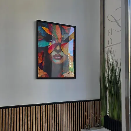 Lhome * セビリア