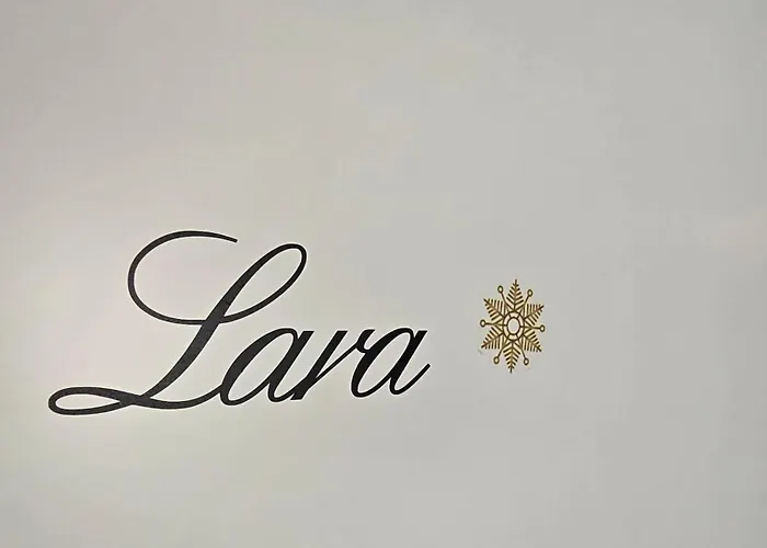 Lhome Santa Justa Centro セビリア